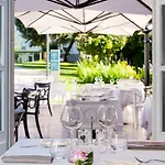 Chateau Belmont By The Crest Collection 호텔 4*