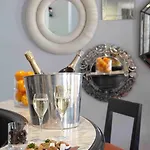 호텔 Chateau Belmont By The Crest Collection