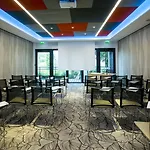 호텔 Chateau Belmont By The Crest Collection 4*