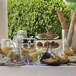 호텔 Chateau Belmont By The Crest Collection