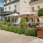 호텔 Chateau Belmont By The Crest Collection 4*
