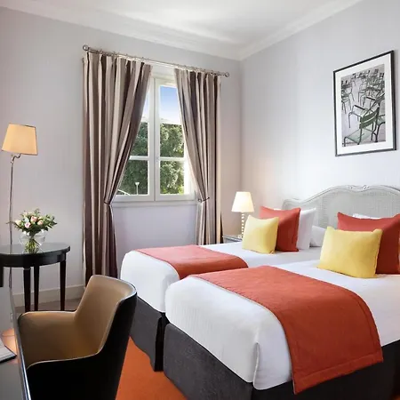 Chateau Belmont By The Crest Collection Hotel