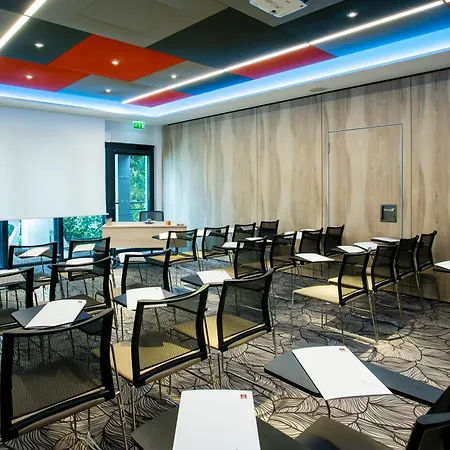 Chateau Belmont By The Crest Collection