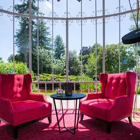 Chateau Belmont By The Crest Collection Hotel