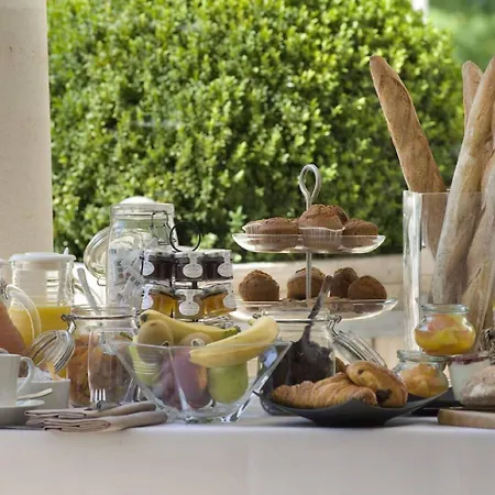 فندق Chateau Belmont By The Crest Collection