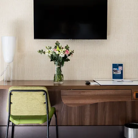 Chateau Belmont By The Crest Collection فندق