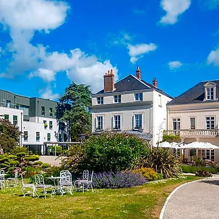 Chateau Belmont By The Crest Collection