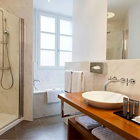 Chateau Belmont By The Crest Collection Hotel 4*