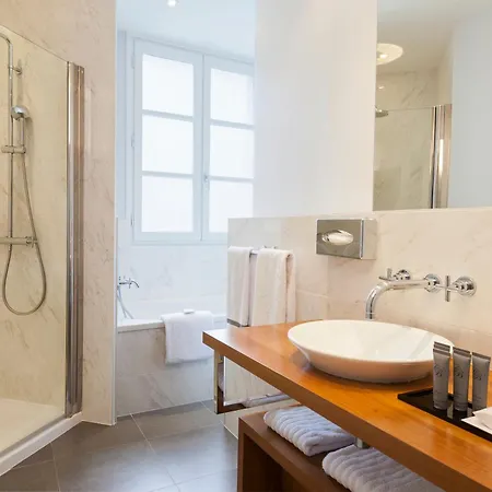 Hotel Chateau Belmont By The Crest Collection 4*