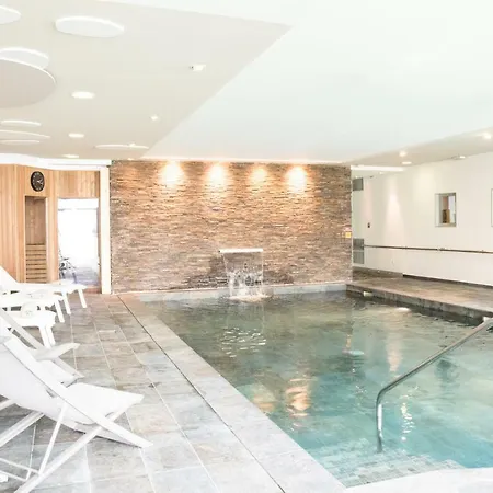 Chateau Belmont By The Crest Collection 4* Tours