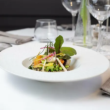 Hotel Chateau Belmont By The Crest Collection 4*