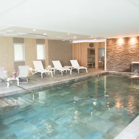 Chateau Belmont By The Crest Collection 4* Tours