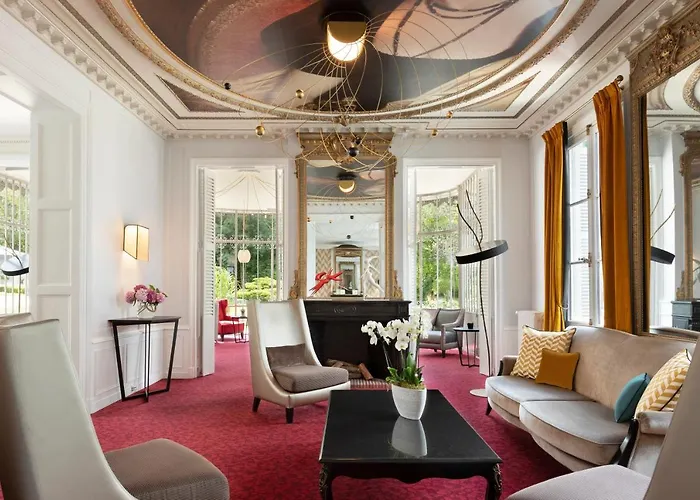 Chateau Belmont By The Crest Collection 4* Tours