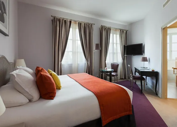 מלון Chateau Belmont By The Crest Collection 4*