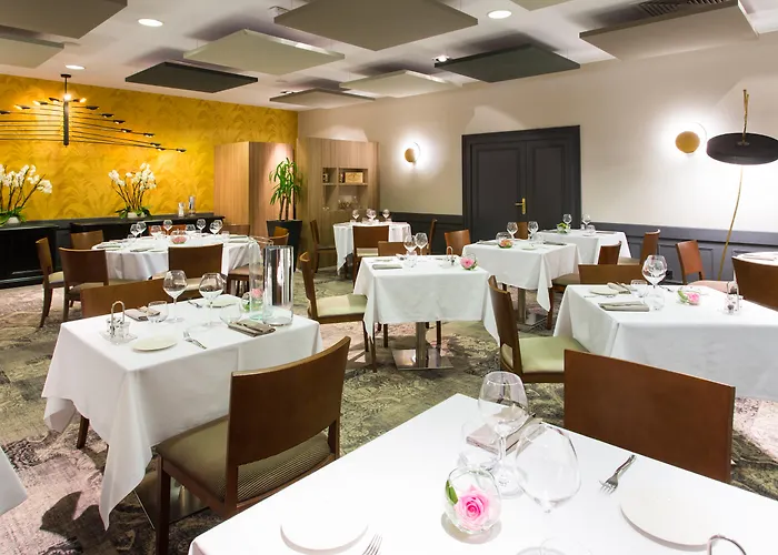 Chateau Belmont By The Crest Collection