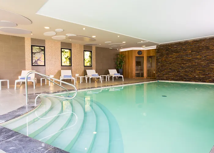 Hotel Chateau Belmont By The Crest Collection Tours