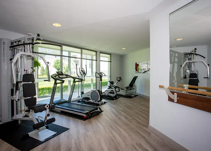 Chateau Belmont By The Crest Collection 4* טור