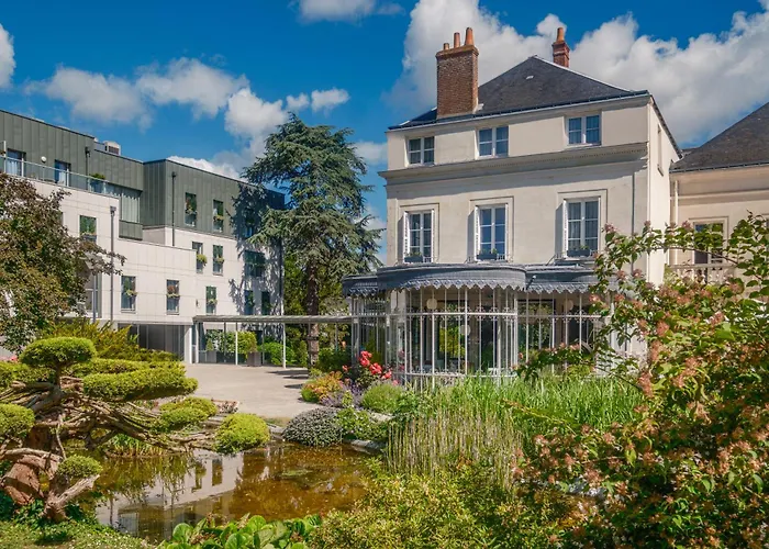 Chateau Belmont By The Crest Collection