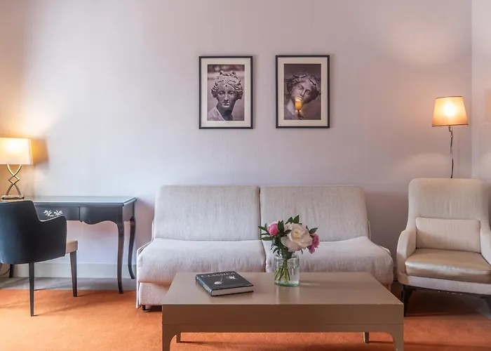 Chateau Belmont By The Crest Collection 4* טור