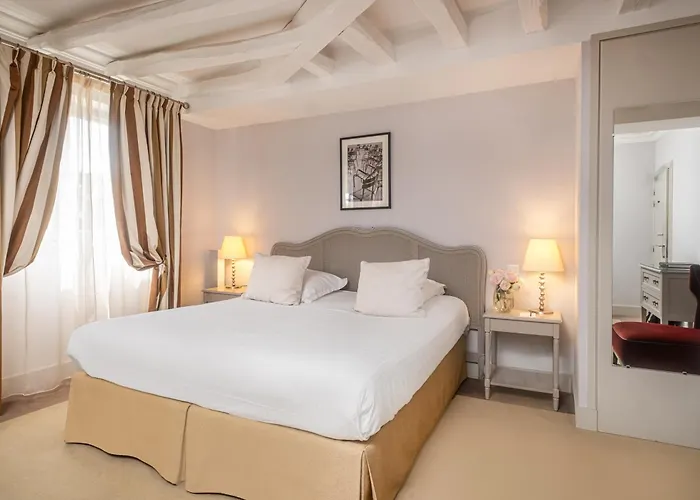 Chateau Belmont By The Crest Collection מלון טור