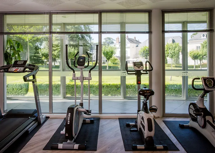 מלון Chateau Belmont By The Crest Collection טור