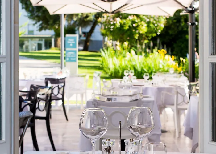 Chateau Belmont By The Crest Collection Hotel 4*