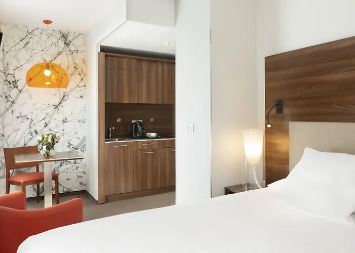 Chateau Belmont By The Crest Collection 4* טור