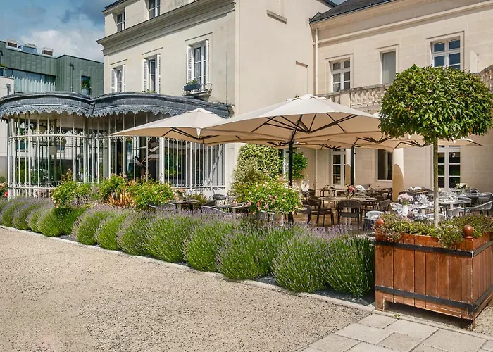 Hotel Chateau Belmont By The Crest Collection 4*